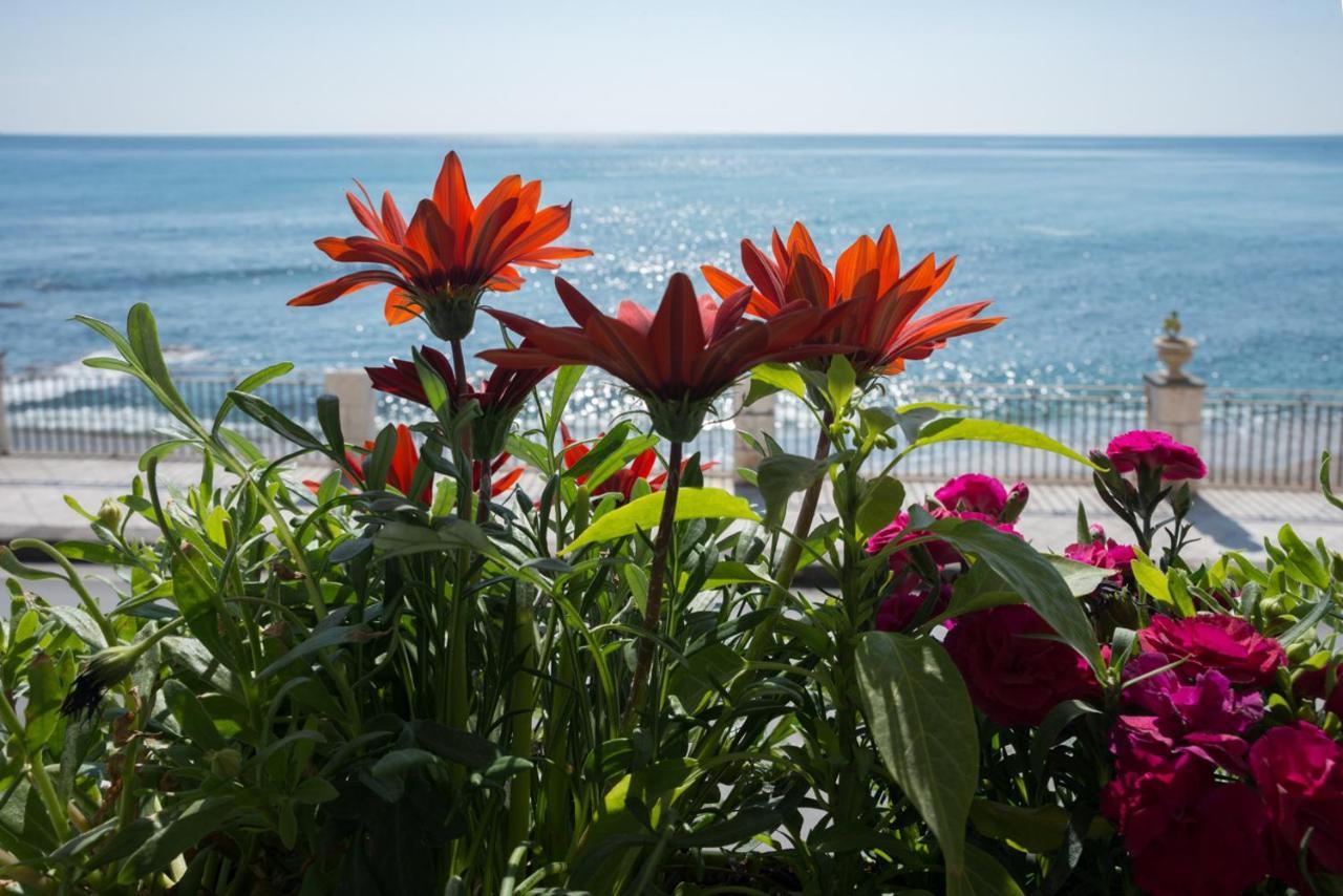 Joanna Studio Flat Giardini Naxos Exterior foto